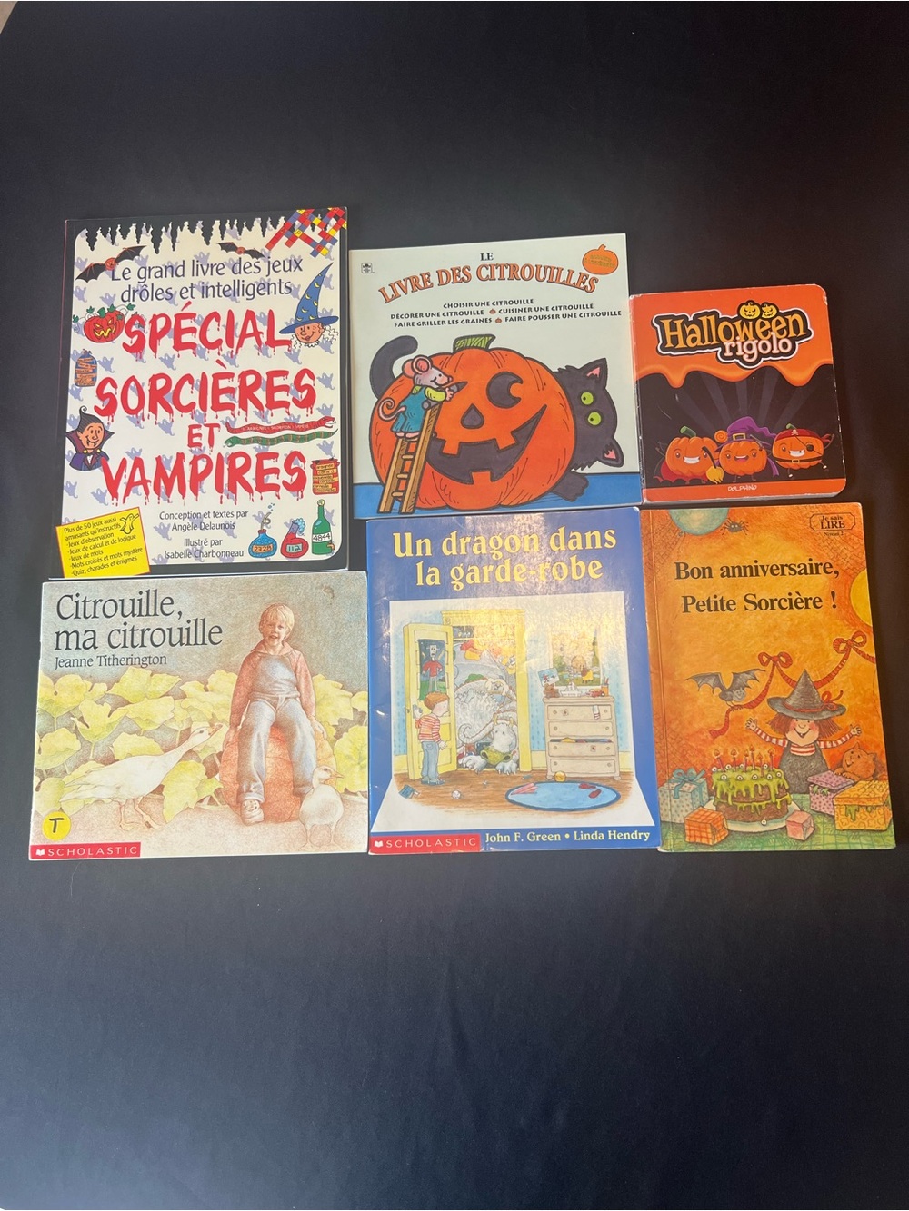 Lot of 6 Vintage French Halloween Children’s Books Scholastic Witch Pumpkin